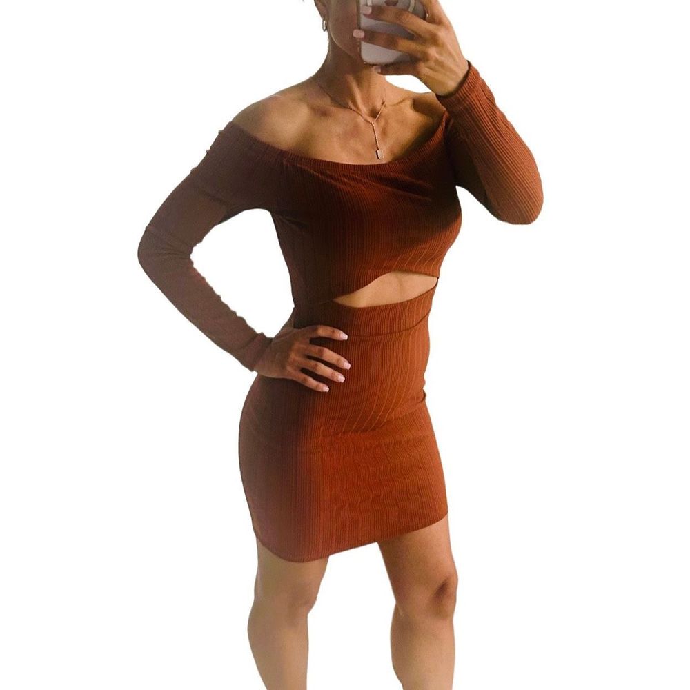 Windsor Brown Off The Shoulder Ribbed Cutout Mini Dress Size M. Features an off